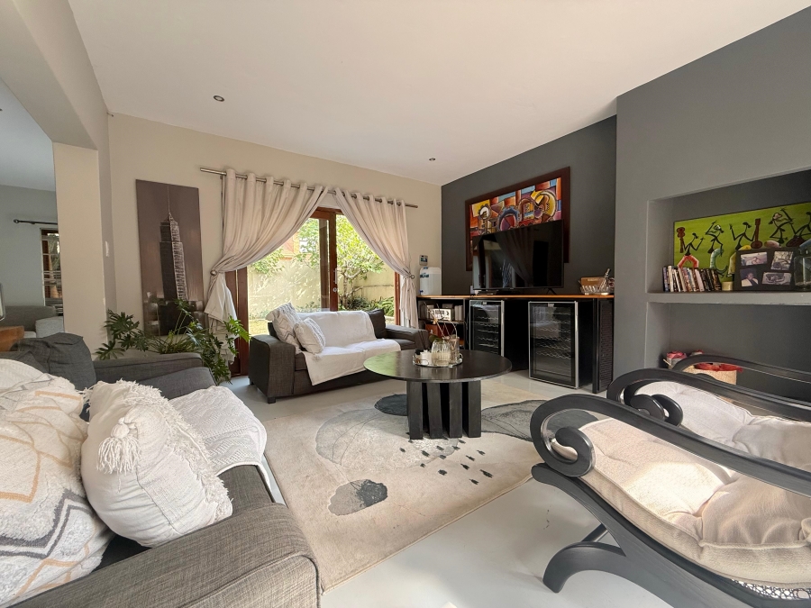 4 Bedroom Property for Sale in Amberfield Gauteng