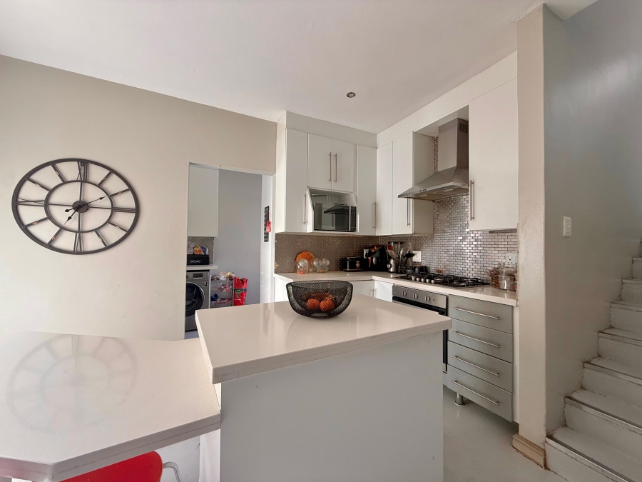 4 Bedroom Property for Sale in Amberfield Gauteng