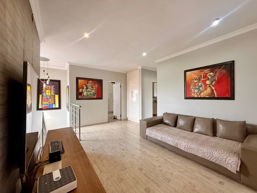 4 Bedroom Property for Sale in Amberfield Gauteng