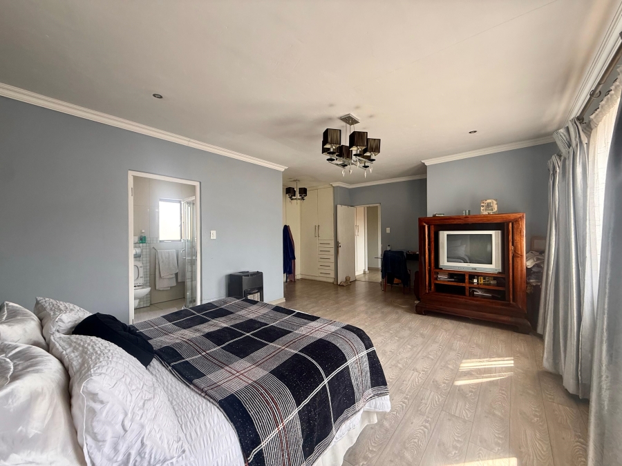 4 Bedroom Property for Sale in Amberfield Gauteng