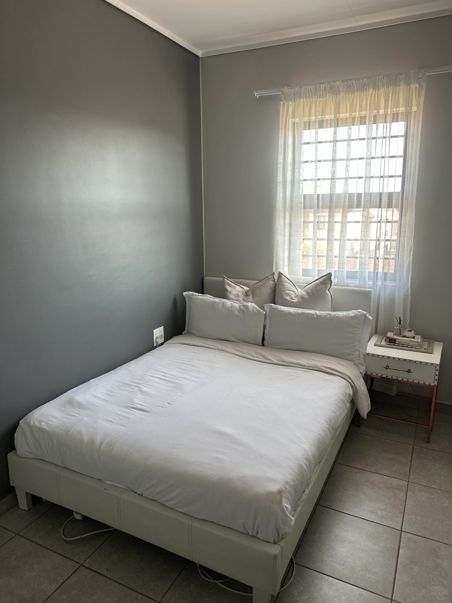 4 Bedroom Property for Sale in Lotus Gardens Gauteng