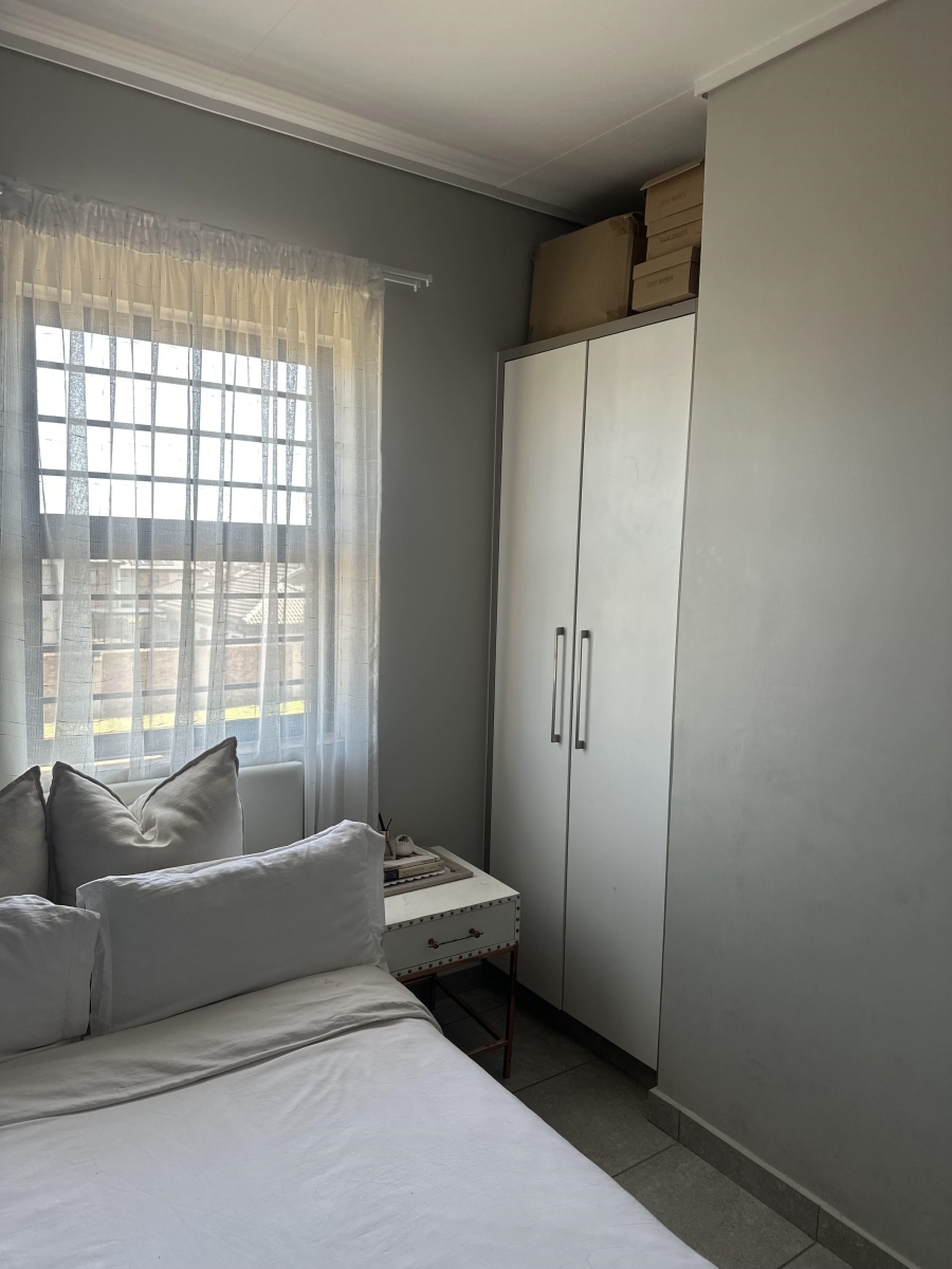 4 Bedroom Property for Sale in Lotus Gardens Gauteng