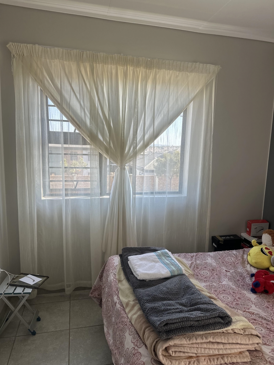 4 Bedroom Property for Sale in Lotus Gardens Gauteng