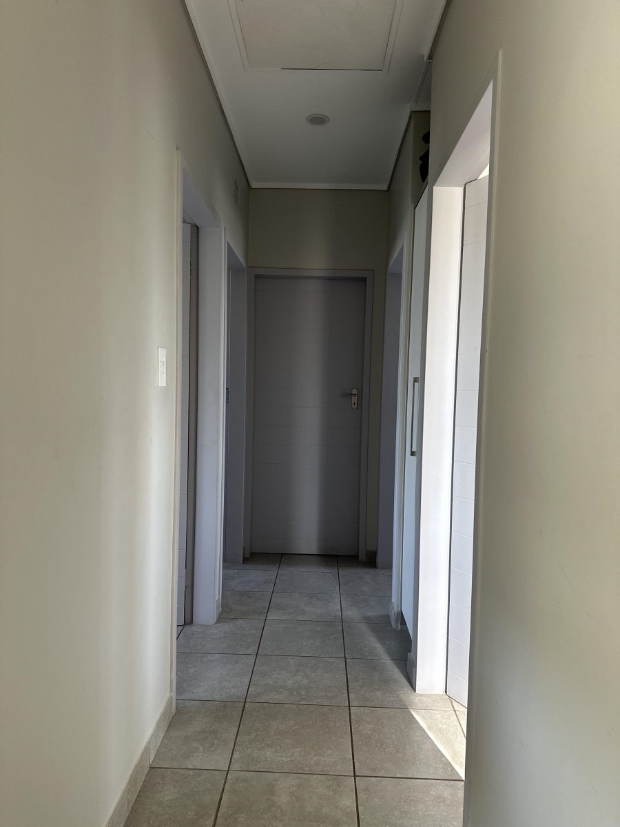 4 Bedroom Property for Sale in Lotus Gardens Gauteng