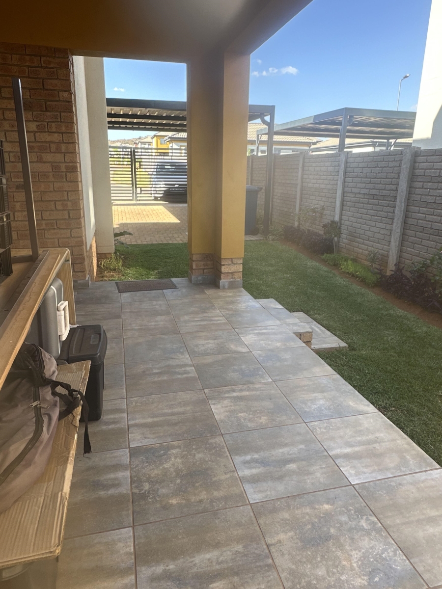 4 Bedroom Property for Sale in Lotus Gardens Gauteng