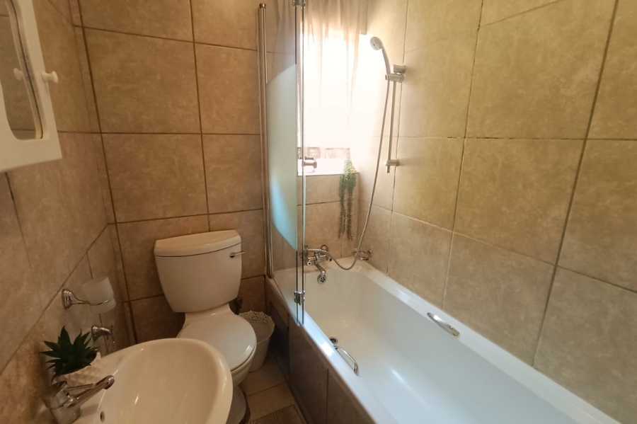 2 Bedroom Property for Sale in Elandspark Gauteng