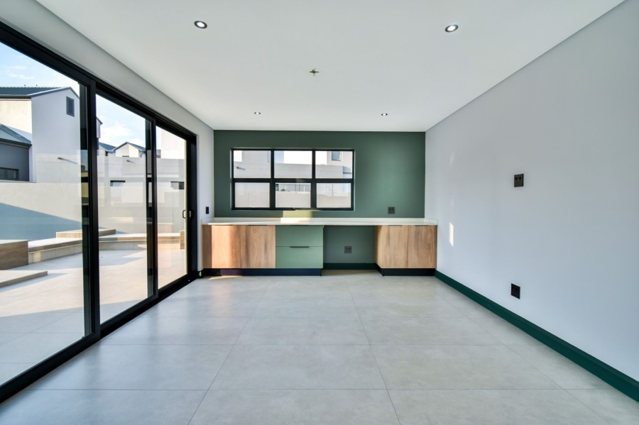 4 Bedroom Property for Sale in Fountainbrook Estate Gauteng