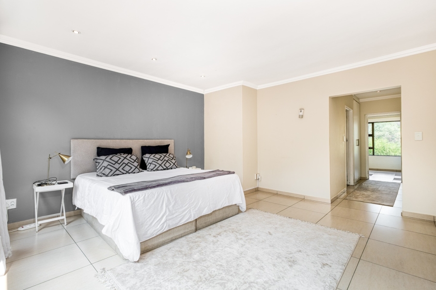 5 Bedroom Property for Sale in Beverley Gauteng