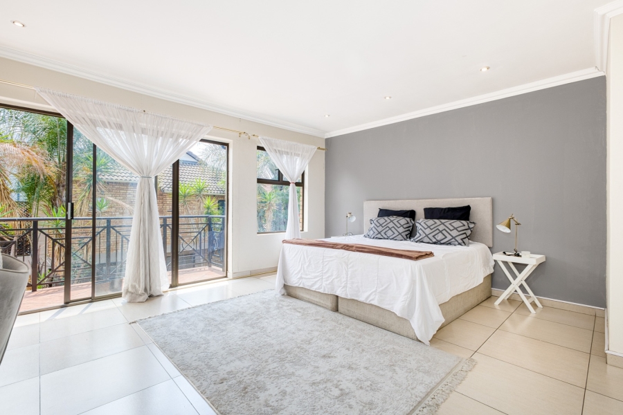 5 Bedroom Property for Sale in Beverley Gauteng