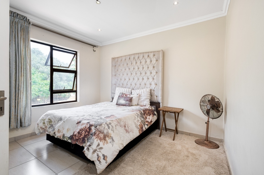 5 Bedroom Property for Sale in Beverley Gauteng