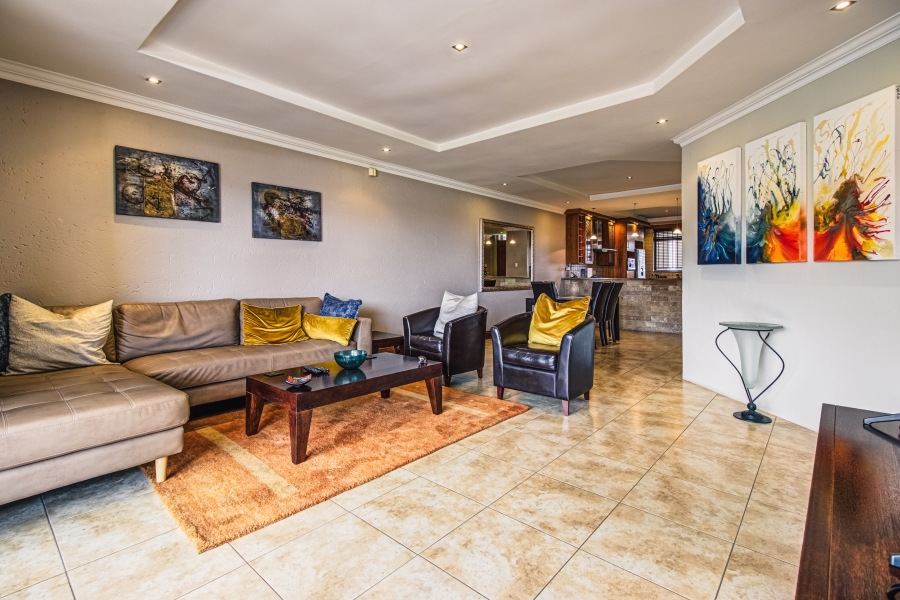 2 Bedroom Property for Sale in Bedfordview Gauteng