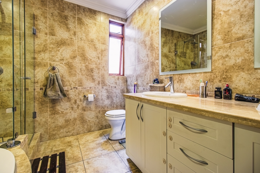 2 Bedroom Property for Sale in Bedfordview Gauteng