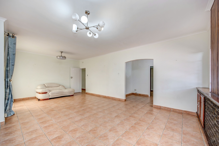 To Let 4 Bedroom Property for Rent in Parkmore Gauteng