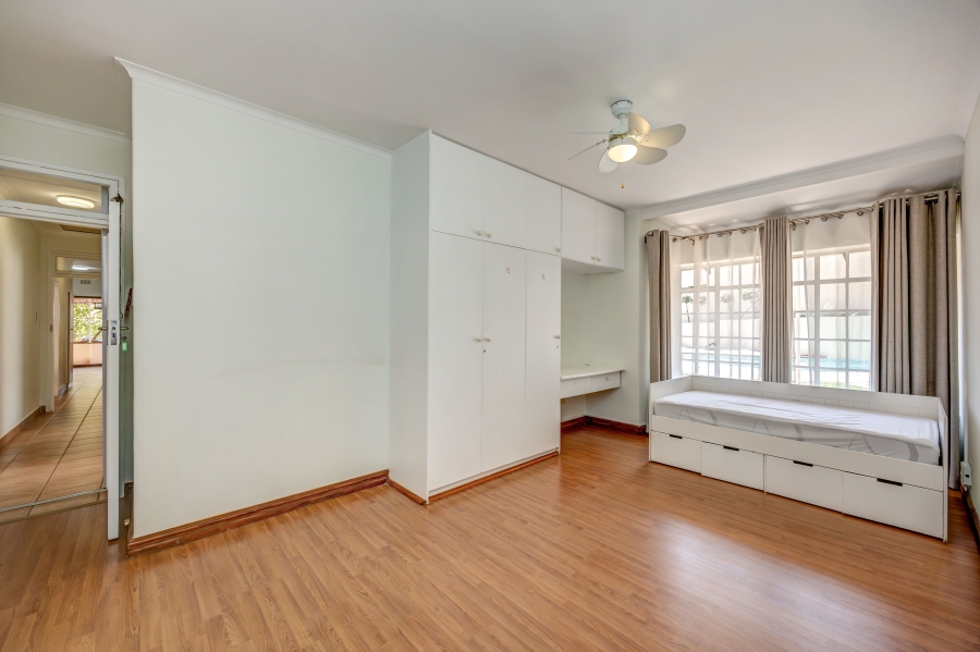 To Let 4 Bedroom Property for Rent in Parkmore Gauteng