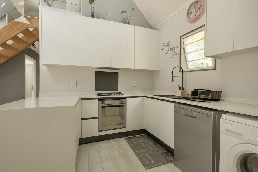 2 Bedroom Property for Sale in Bromhof Gauteng