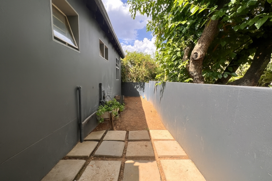 2 Bedroom Property for Sale in Bromhof Gauteng