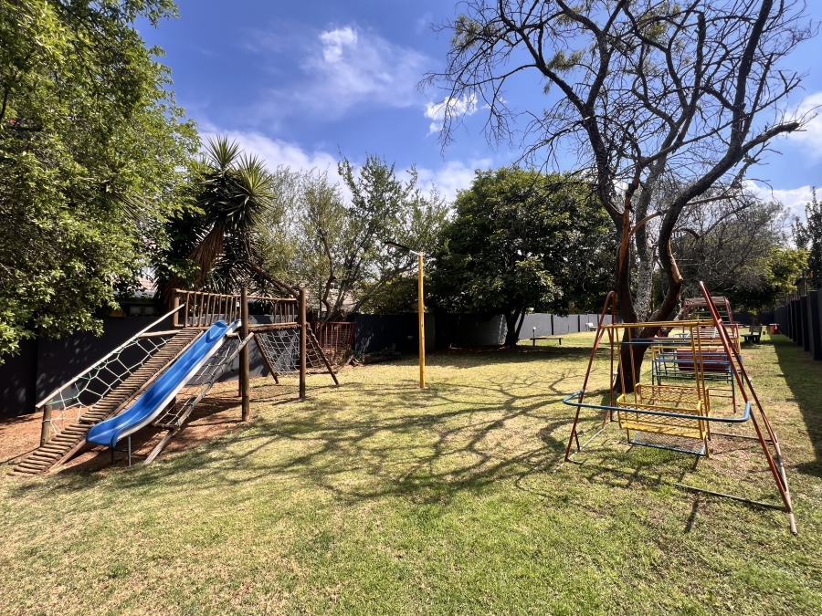 2 Bedroom Property for Sale in Bromhof Gauteng