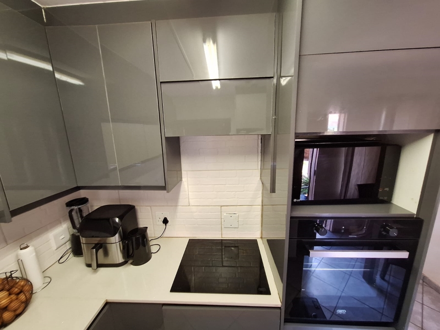 2 Bedroom Property for Sale in Highveld Gauteng