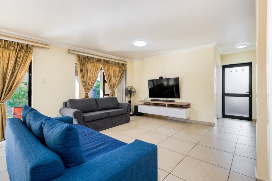 4 Bedroom Property for Sale in Cedar Creek Gauteng