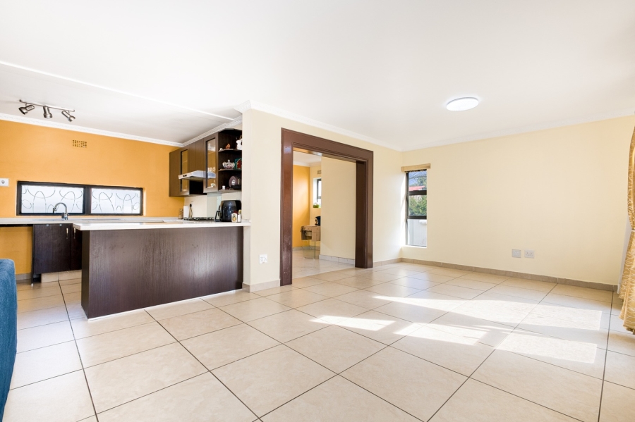 4 Bedroom Property for Sale in Cedar Creek Gauteng