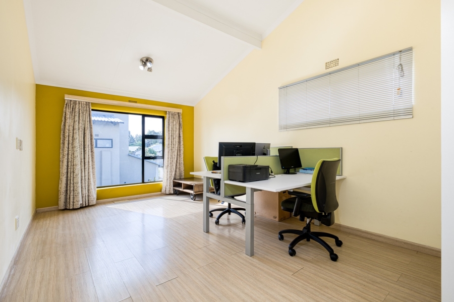 4 Bedroom Property for Sale in Cedar Creek Gauteng