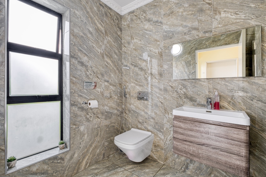 4 Bedroom Property for Sale in Cedar Creek Gauteng