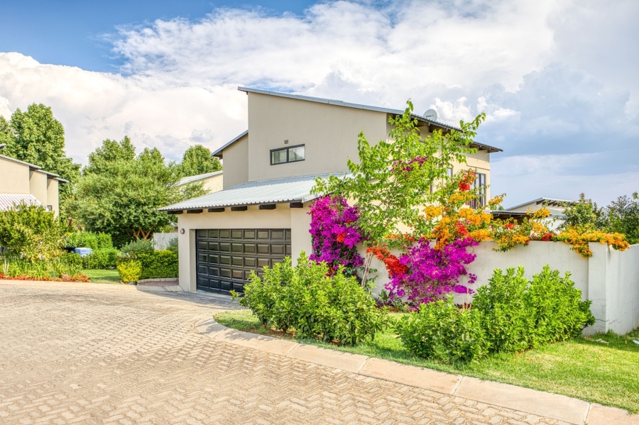 4 Bedroom Property for Sale in Cedar Creek Gauteng