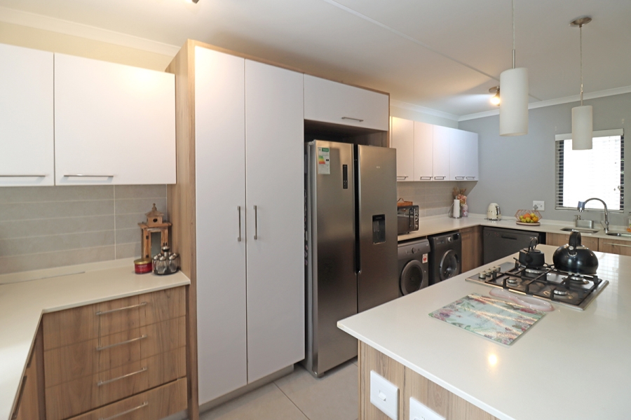 3 Bedroom Property for Sale in Modderfontein Gauteng