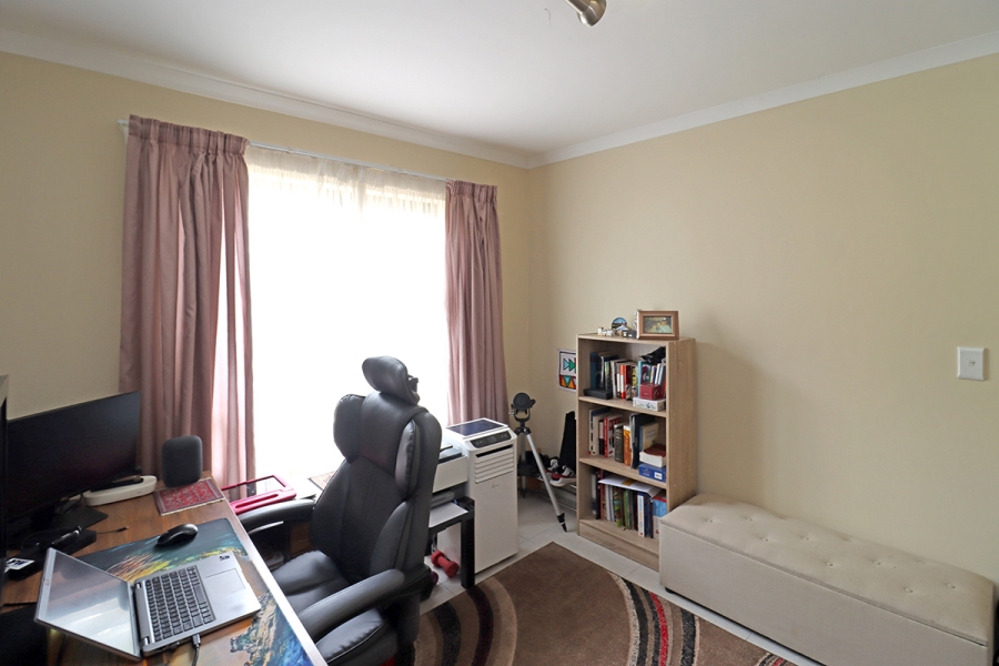 3 Bedroom Property for Sale in Modderfontein Gauteng