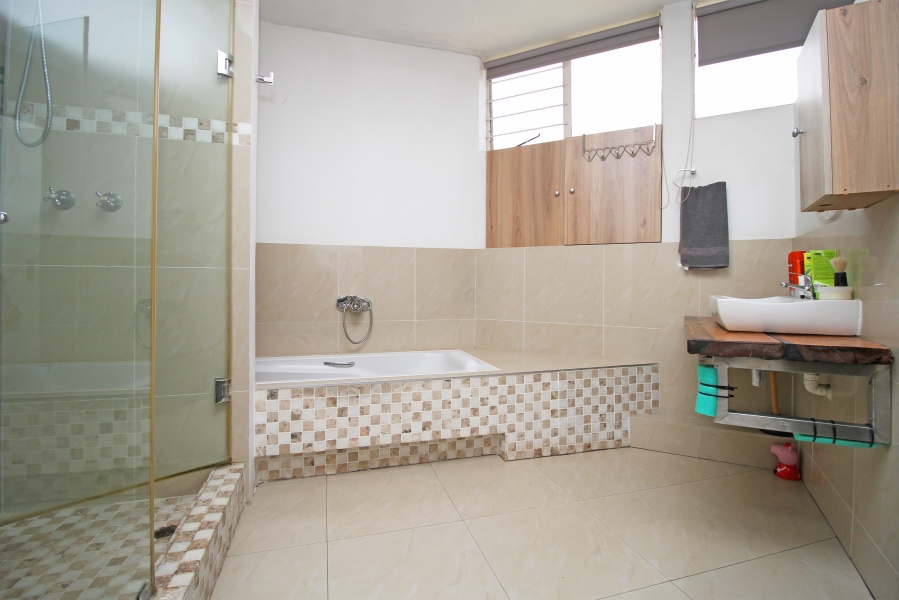 2 Bedroom Property for Sale in Norwood Gauteng