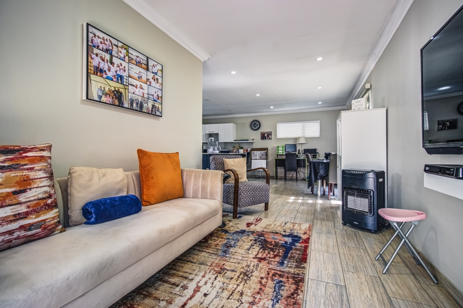 3 Bedroom Property for Sale in Highway Gardens Gauteng