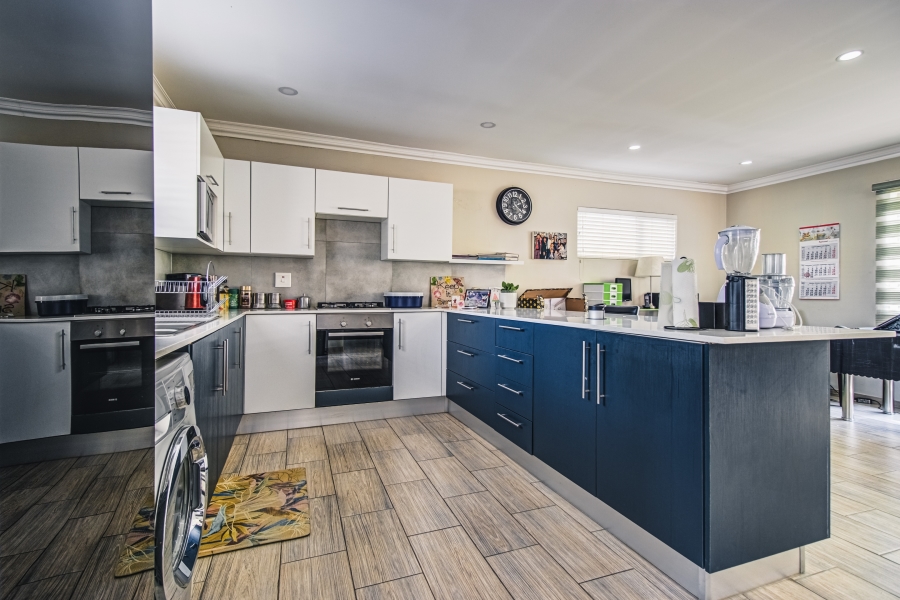 3 Bedroom Property for Sale in Highway Gardens Gauteng