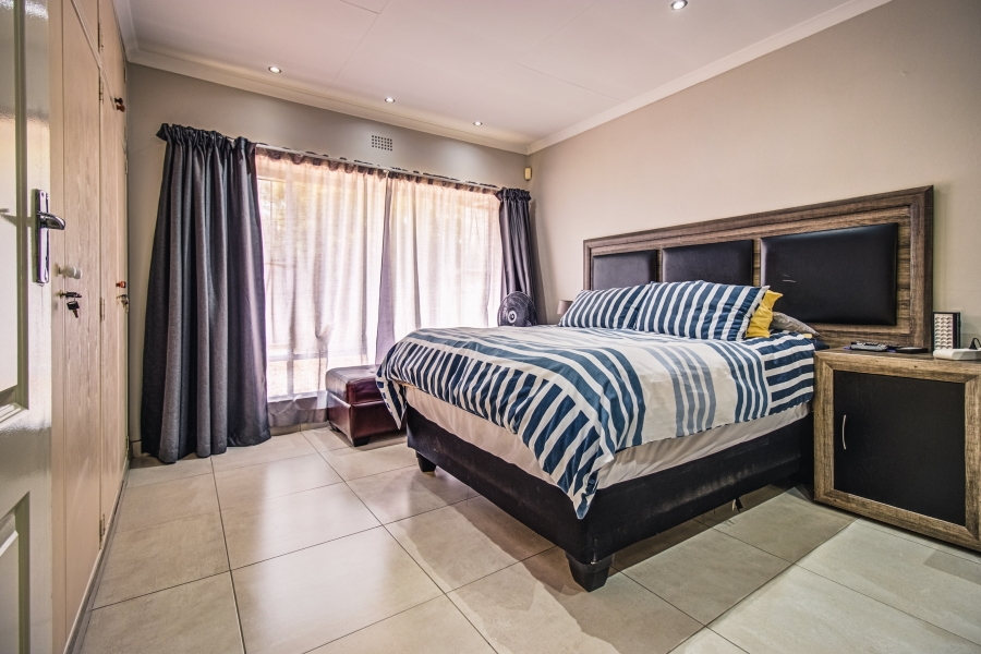 3 Bedroom Property for Sale in Highway Gardens Gauteng