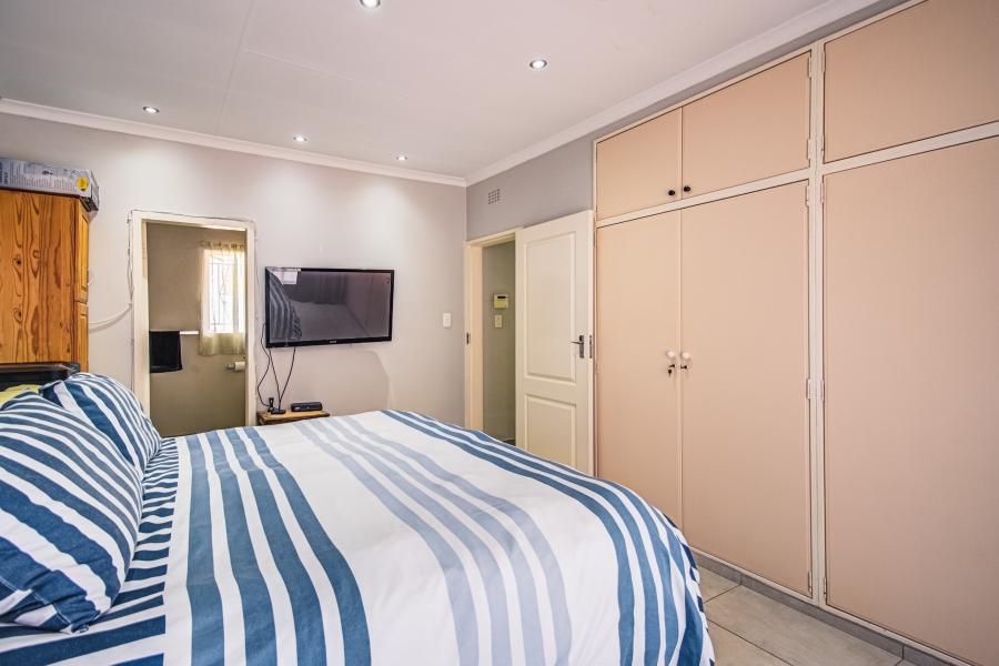 3 Bedroom Property for Sale in Highway Gardens Gauteng