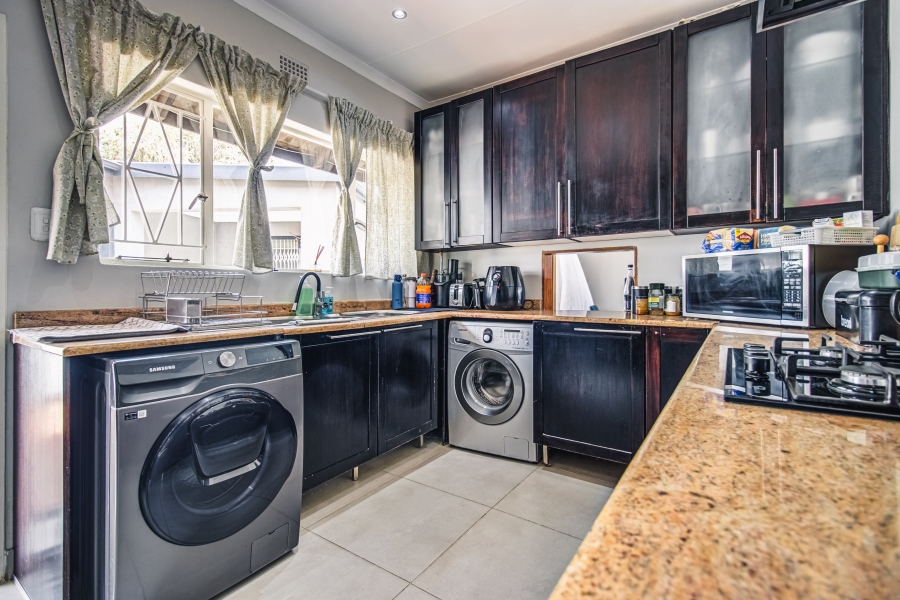 3 Bedroom Property for Sale in Highway Gardens Gauteng