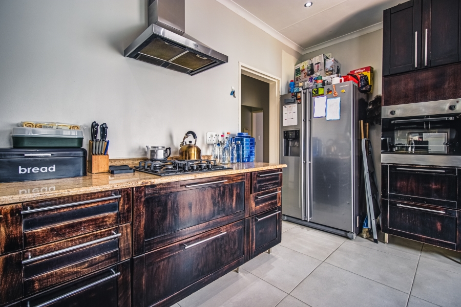 3 Bedroom Property for Sale in Highway Gardens Gauteng