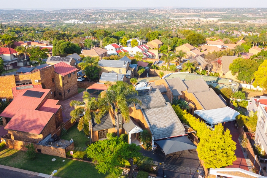 5 Bedroom Property for Sale in Moreleta Park Gauteng