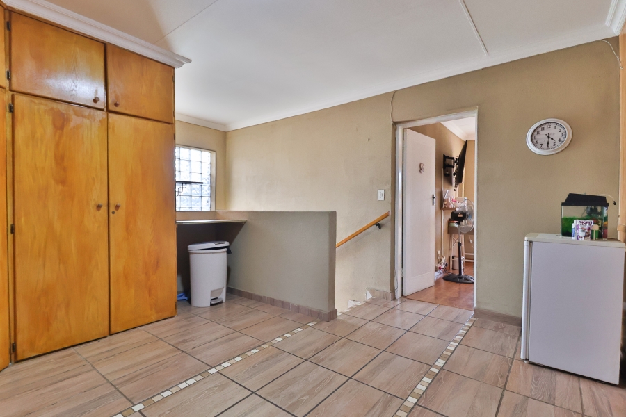 5 Bedroom Property for Sale in Moreleta Park Gauteng