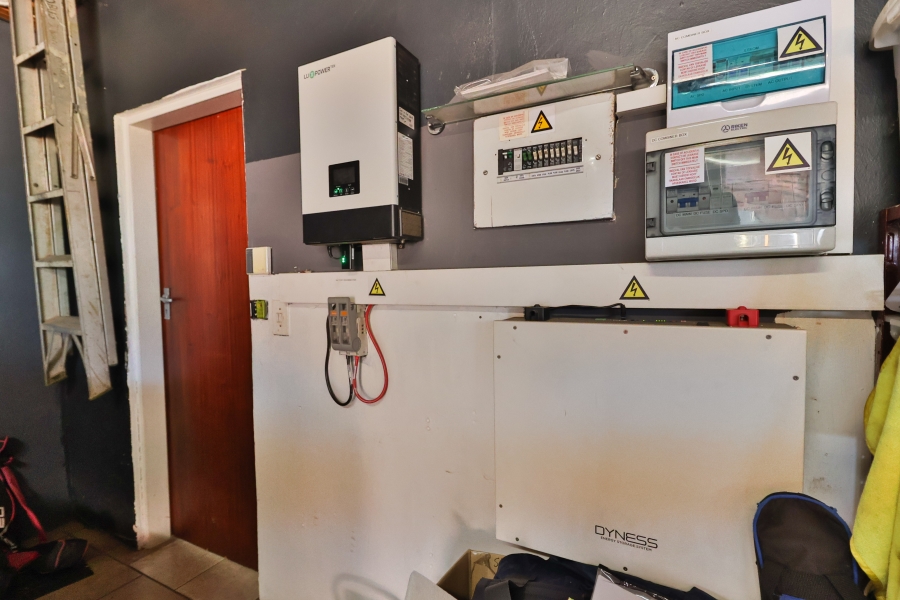 5 Bedroom Property for Sale in Moreleta Park Gauteng