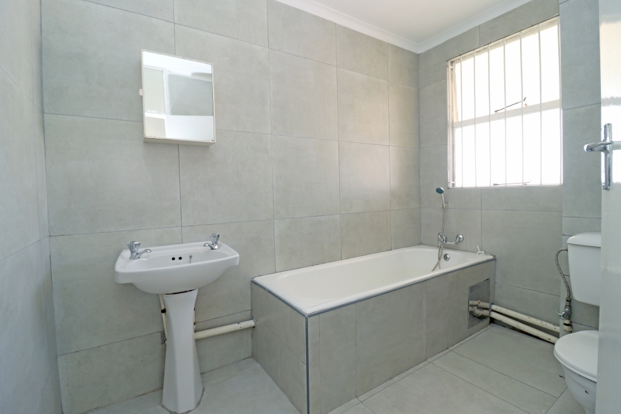 3 Bedroom Property for Sale in Robindale Gauteng