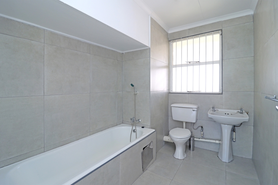 3 Bedroom Property for Sale in Robindale Gauteng