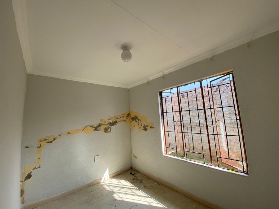 3 Bedroom Property for Sale in Lakeside Gauteng
