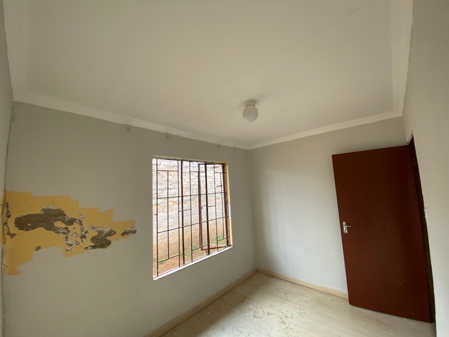 3 Bedroom Property for Sale in Lakeside Gauteng
