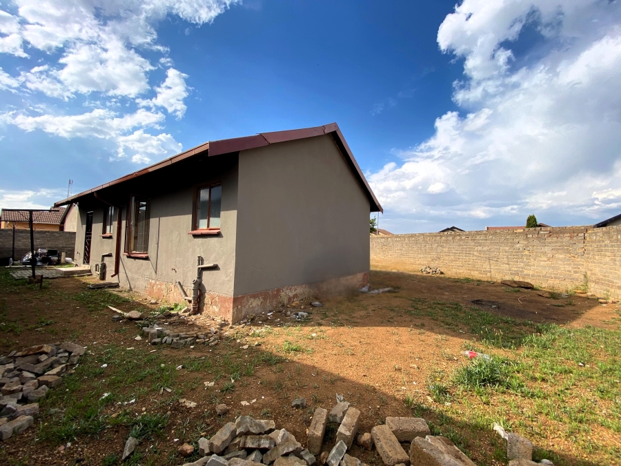 3 Bedroom Property for Sale in Lakeside Gauteng