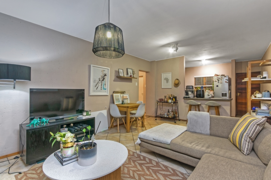 2 Bedroom Property for Sale in Sunninghill Gauteng