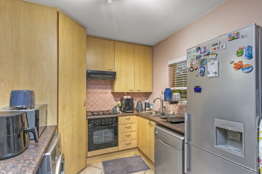 2 Bedroom Property for Sale in Sunninghill Gauteng