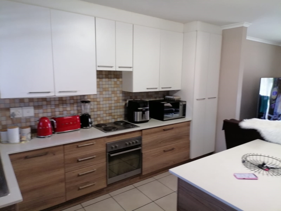 To Let 2 Bedroom Property for Rent in Montana Gauteng