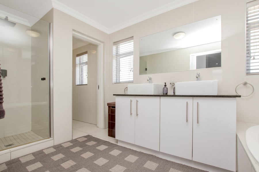 3 Bedroom Property for Sale in Kensington B Gauteng