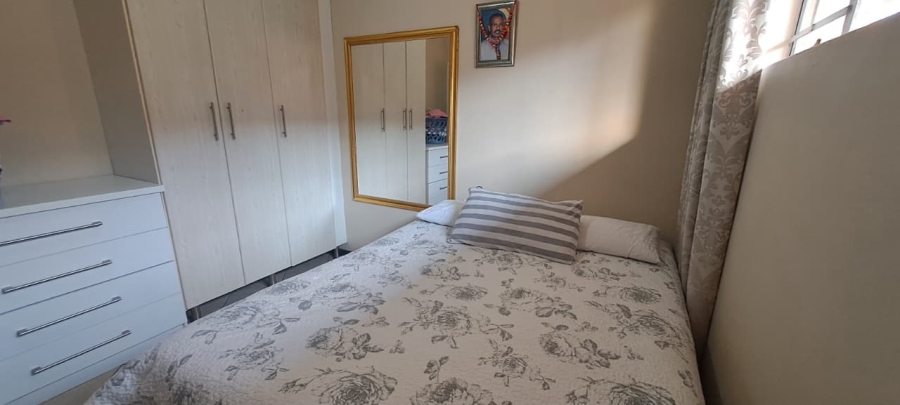 2 Bedroom Property for Sale in Noordwyk Gauteng