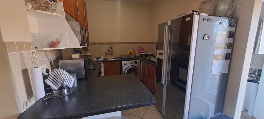 2 Bedroom Property for Sale in Noordwyk Gauteng